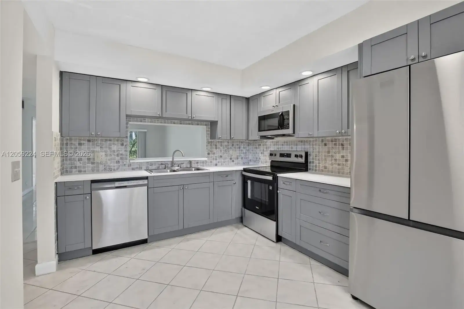 12800 SW 7th CT, # 306G, Pembroke Pines FL 33027 photo 2