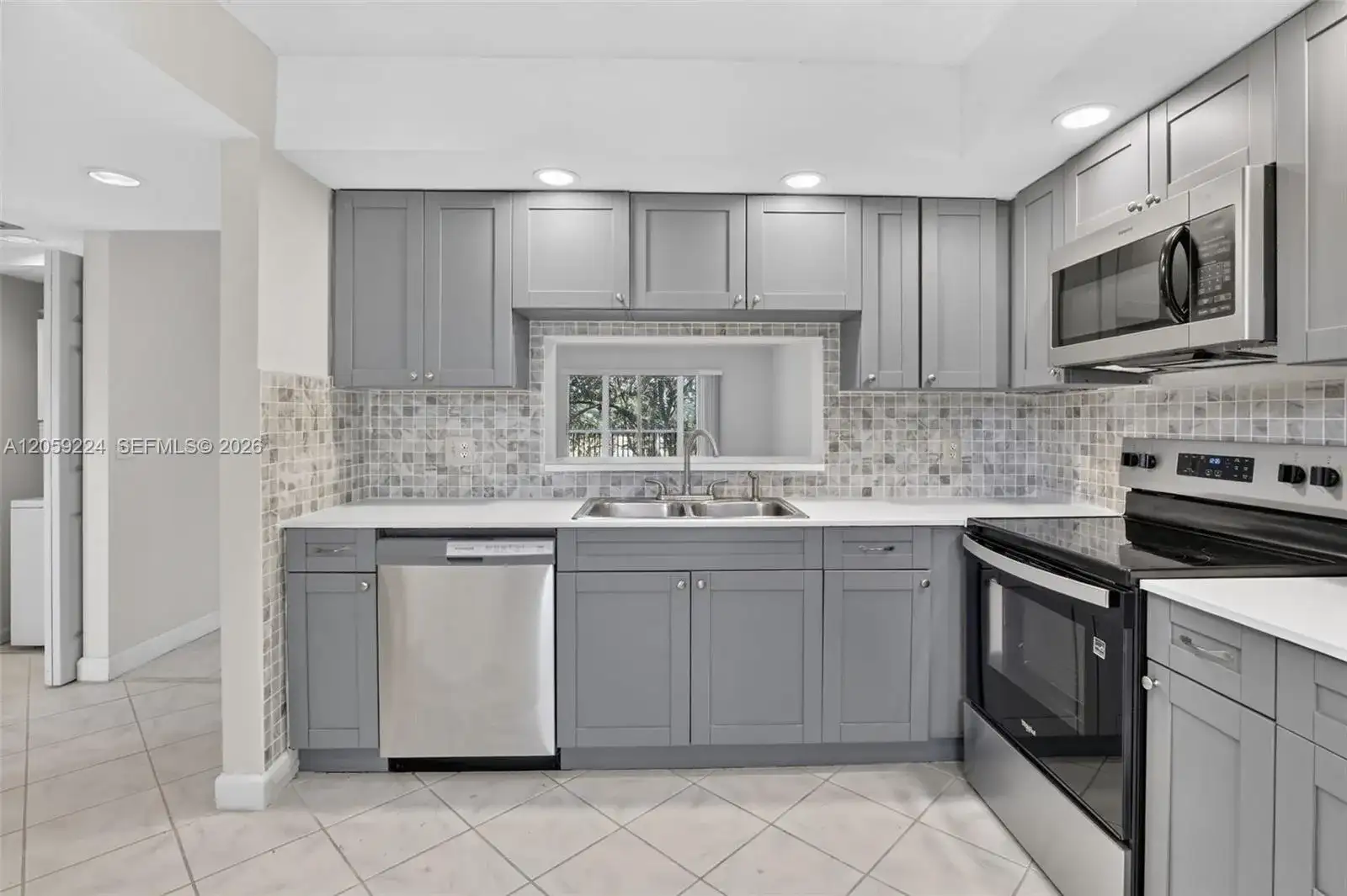 12800 SW 7th CT, # 306G, Pembroke Pines FL 33027 photo 3