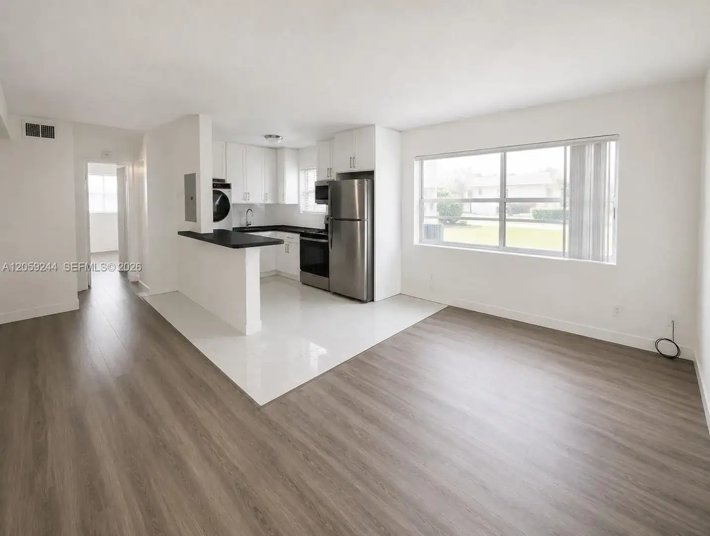 515 SE 9th St # 5, Fort Lauderdale FL 33316 photo 2