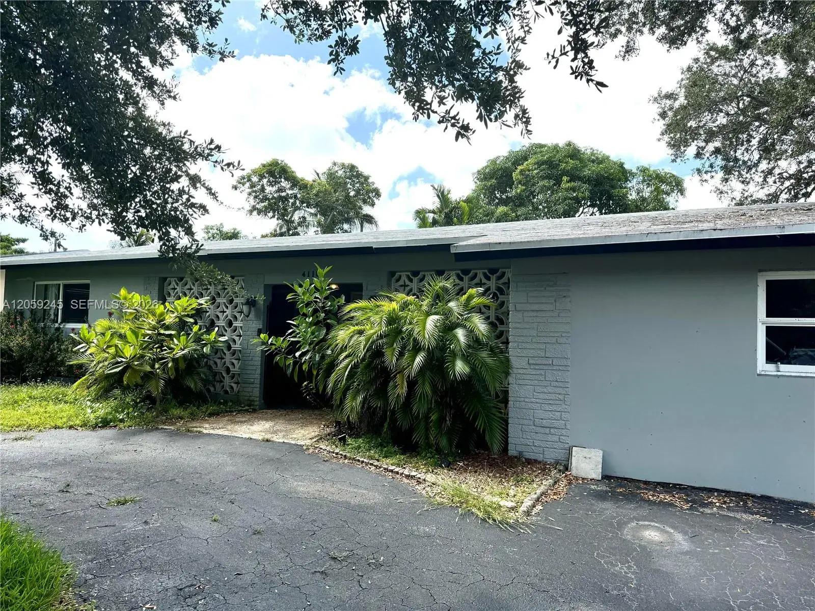 4116 Taft St, Hollywood FL 33021