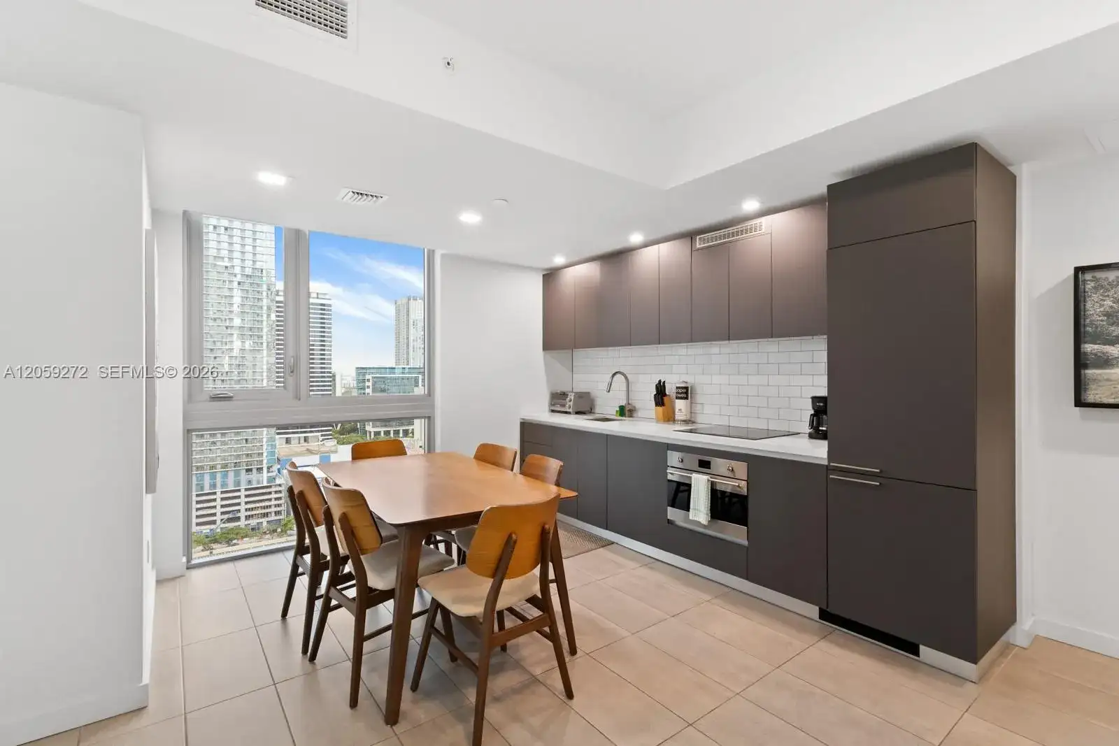 227 NE 2nd St # 2202, Miami FL 33132 photo 3