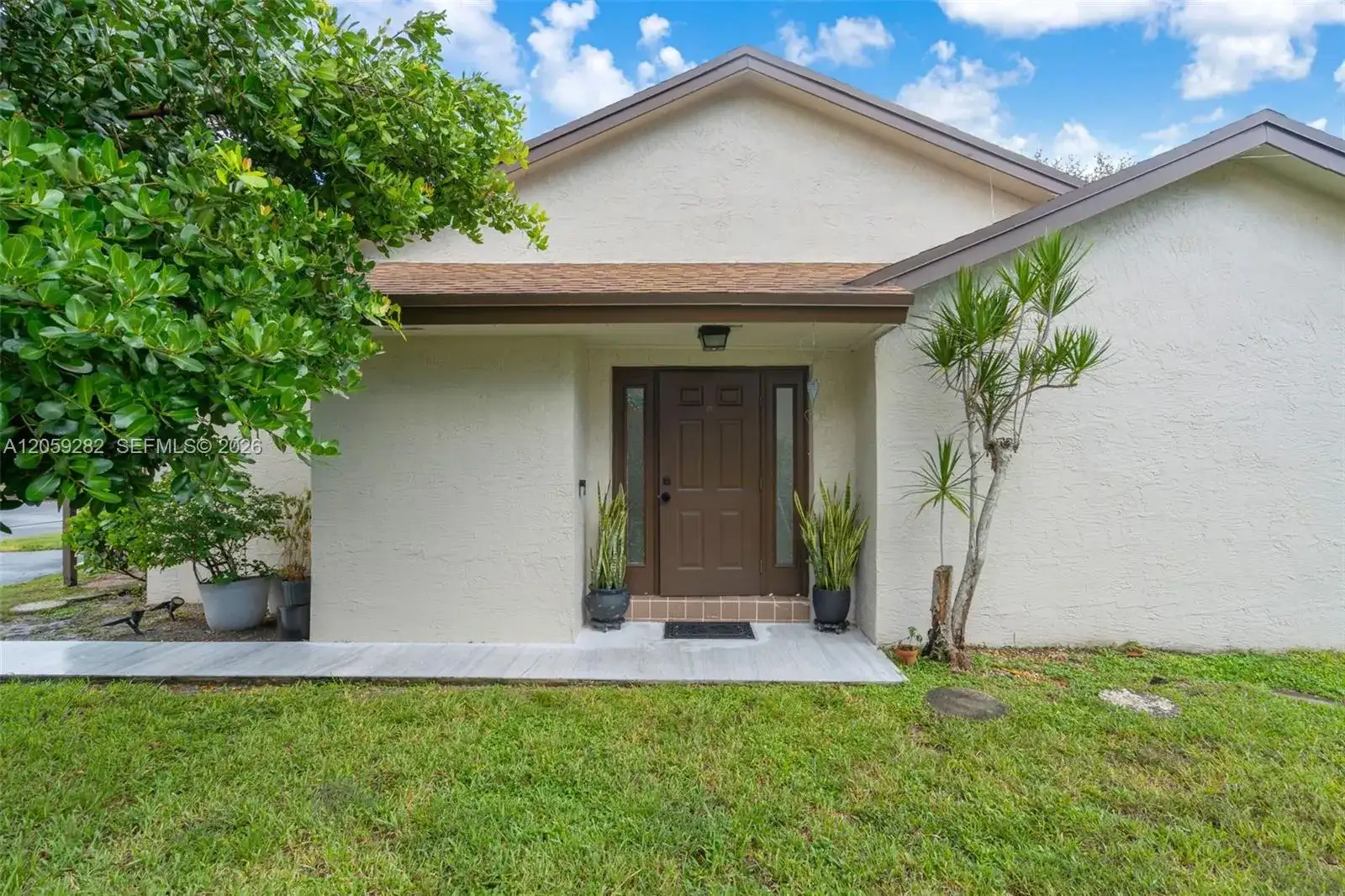 1551 NW 98th Way, Pembroke Pines FL 33024 photo 3