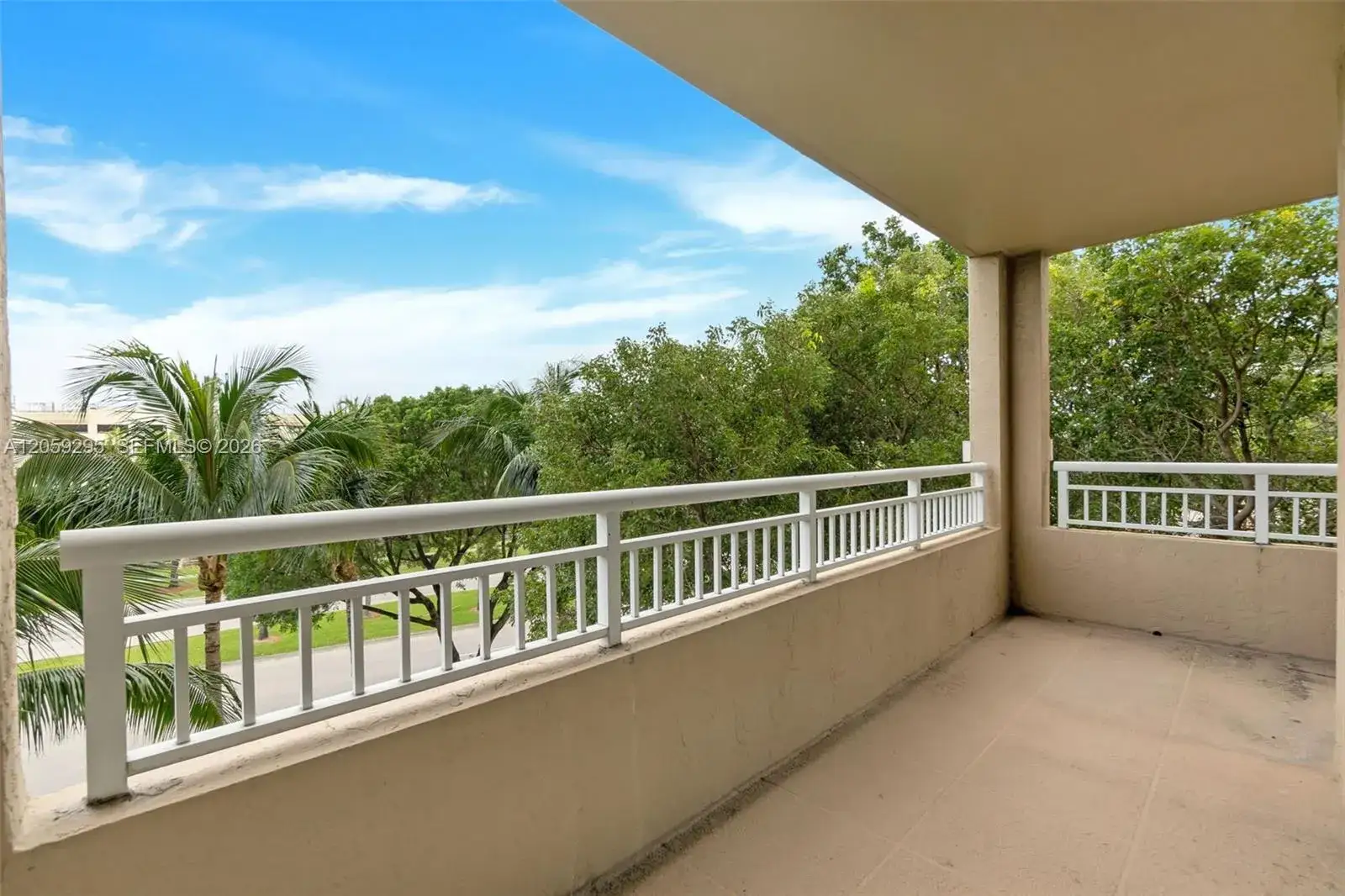 19501 W Country Club Dr # 309, Aventura FL 33180