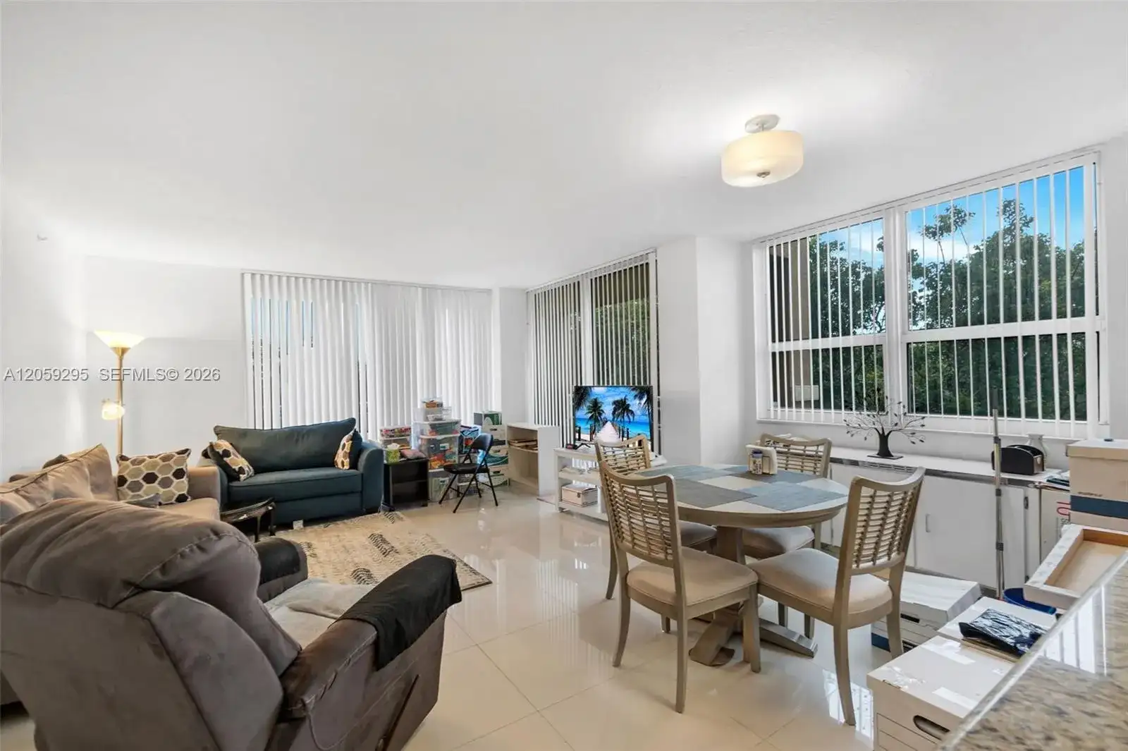 19501 W Country Club Dr # 309, Aventura FL 33180 photo 4