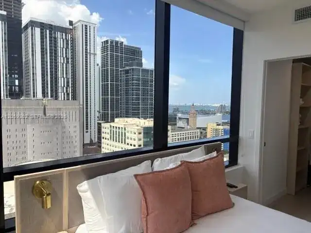 225 N Miami Ave # 2602, Miami FL 33128 photo 4