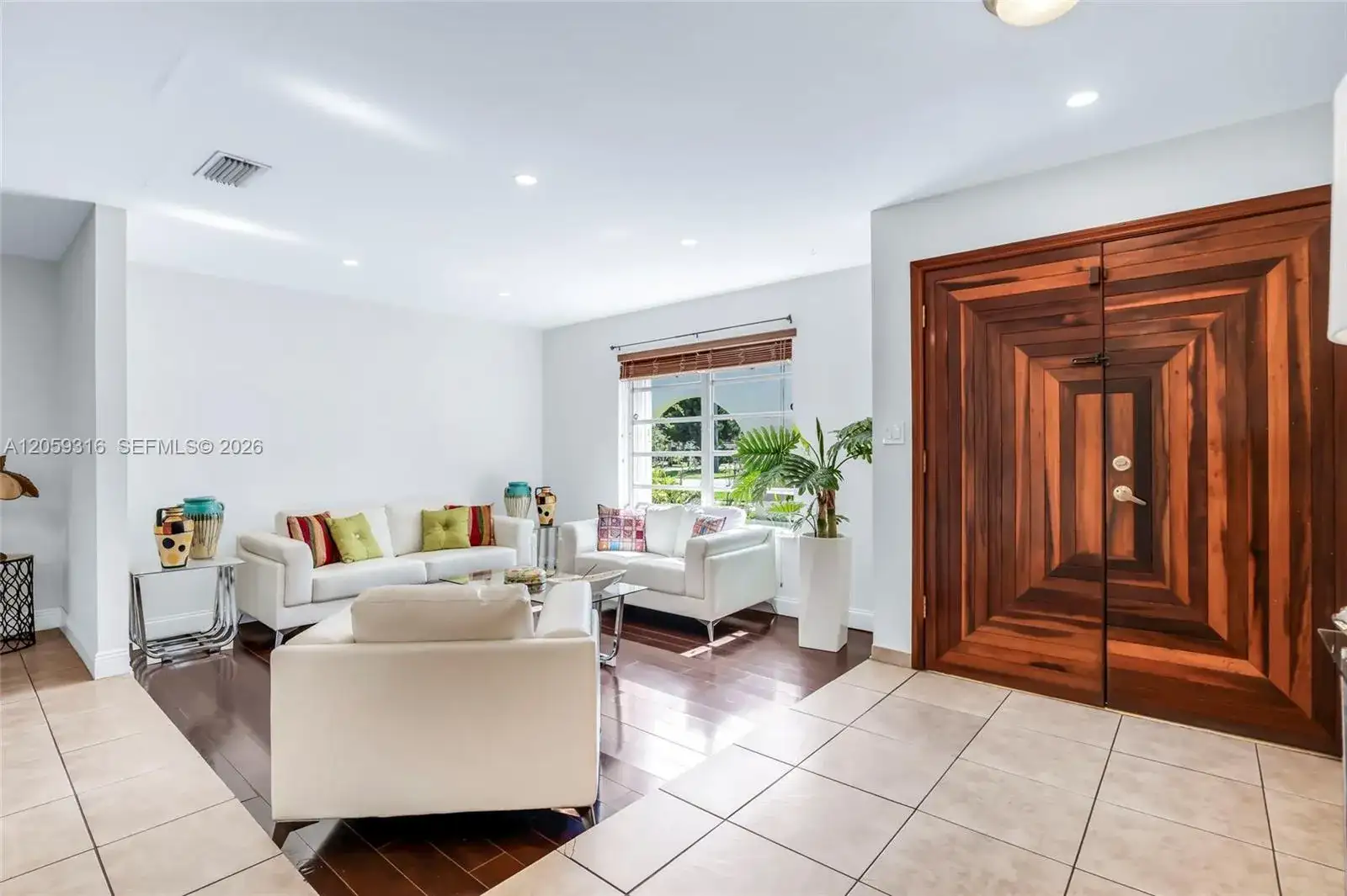 232 SW 102nd Ave, Sweetwater FL 33174 photo 5