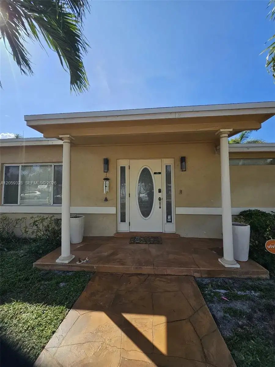 1732 NE 50th St, Pompano Beach FL 33064 photo 2