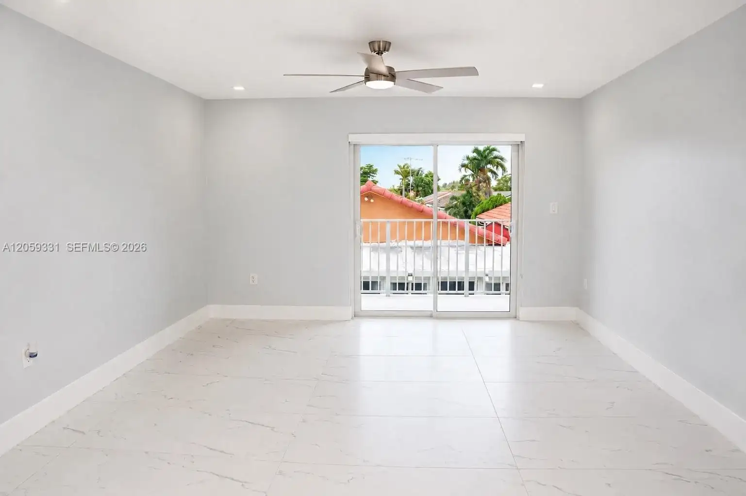 2750 W 76th St # 203, Hialeah FL 33016 photo 5