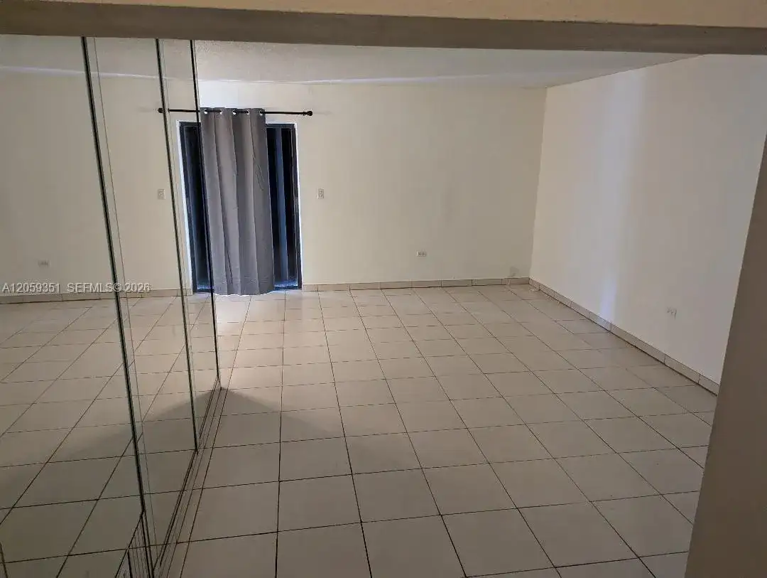 8380 S Missionwood Cir, Miramar FL 33025 photo 2