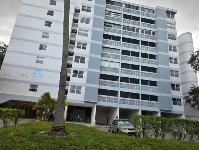 3301 Spanish Moss Ter # 804, Lauderhill FL 33319 photo 2