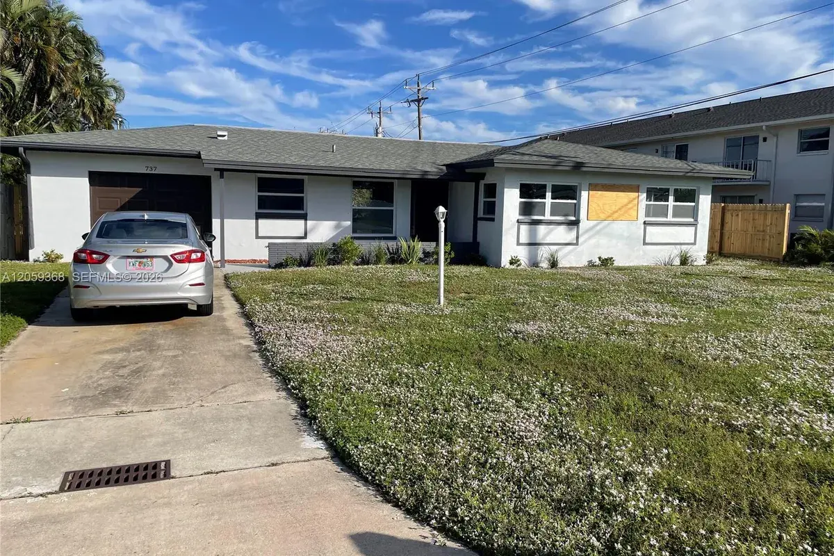 737 Sesame ct, Cape Coral FL 33904