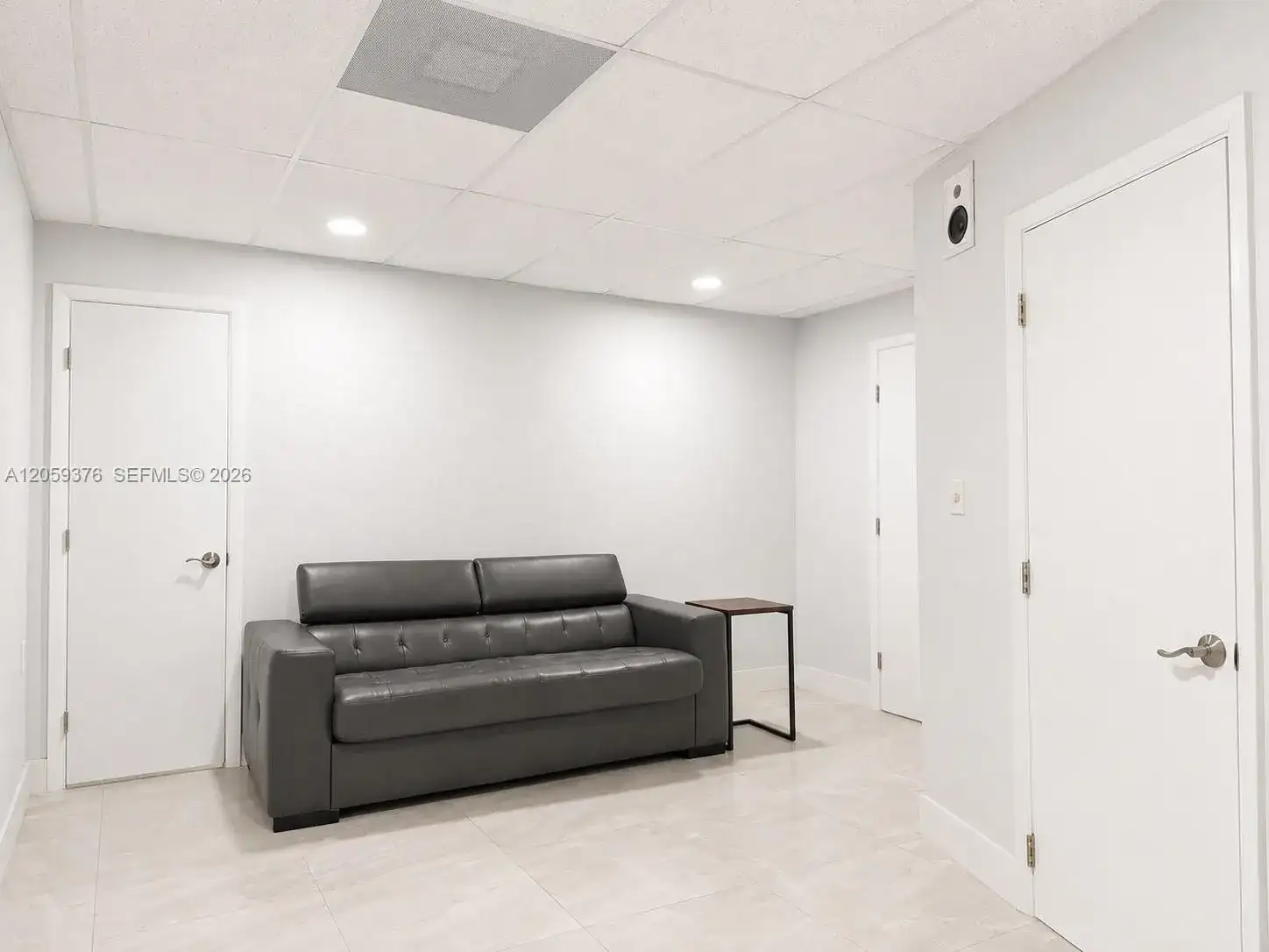 1840 NE 153rd St, North Miami Beach FL 33162 photo 3