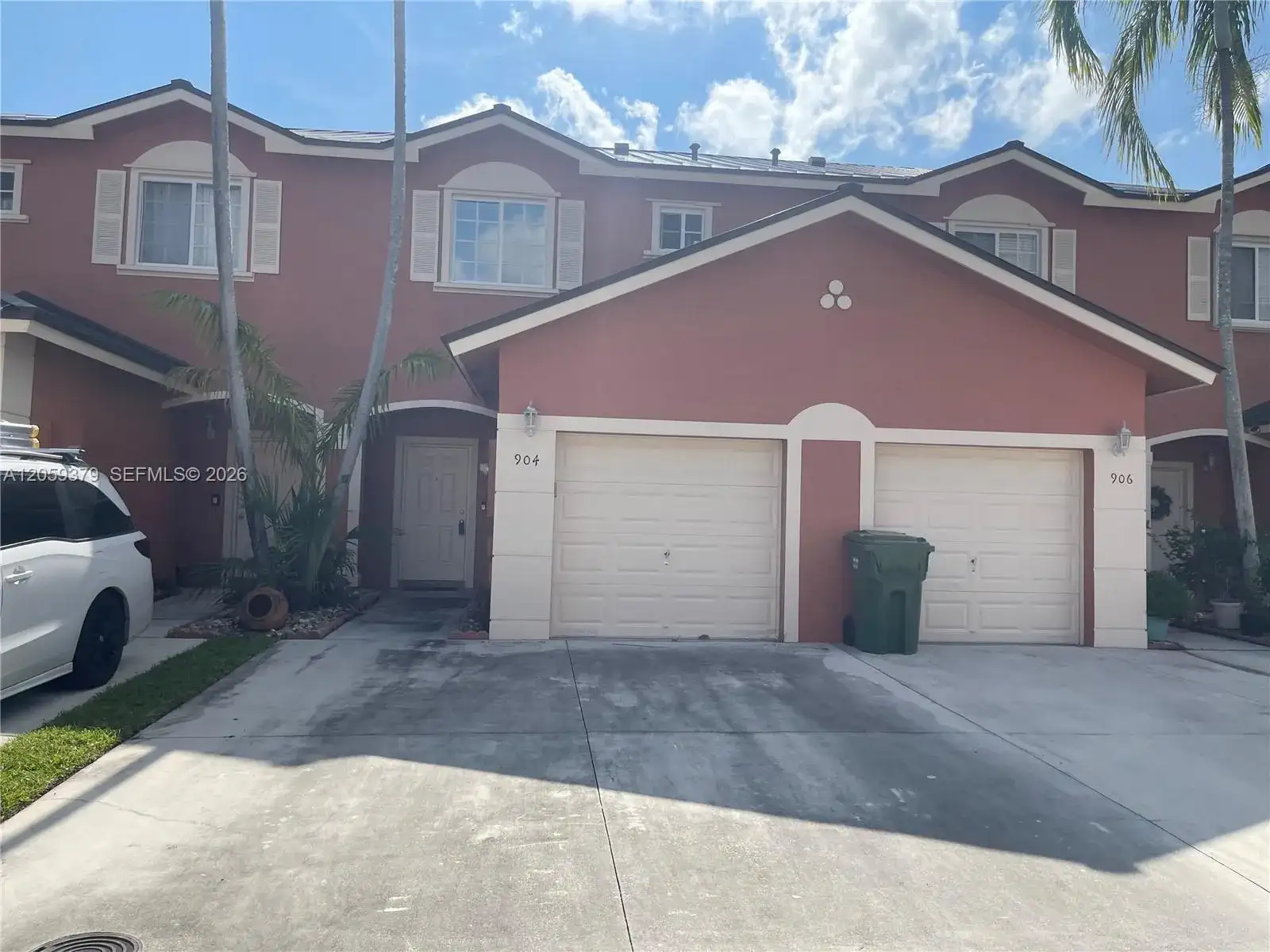 904 NW 100th Ave, Pembroke Pines FL 33024 photo 4