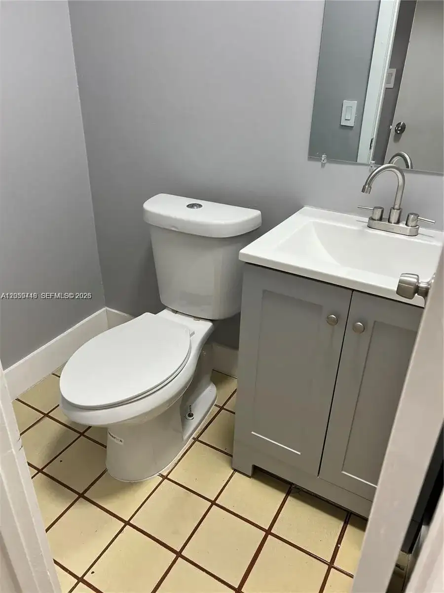645 W 68th St # 645, Hialeah FL 33014 photo 4