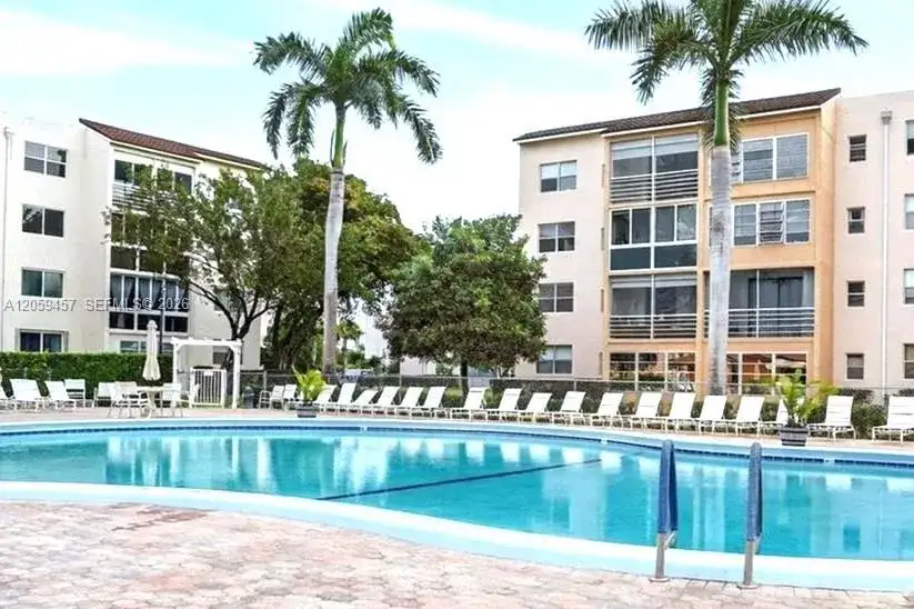 2821 Somerset Dr # 312, Lauderdale Lakes FL 33311 photo 2