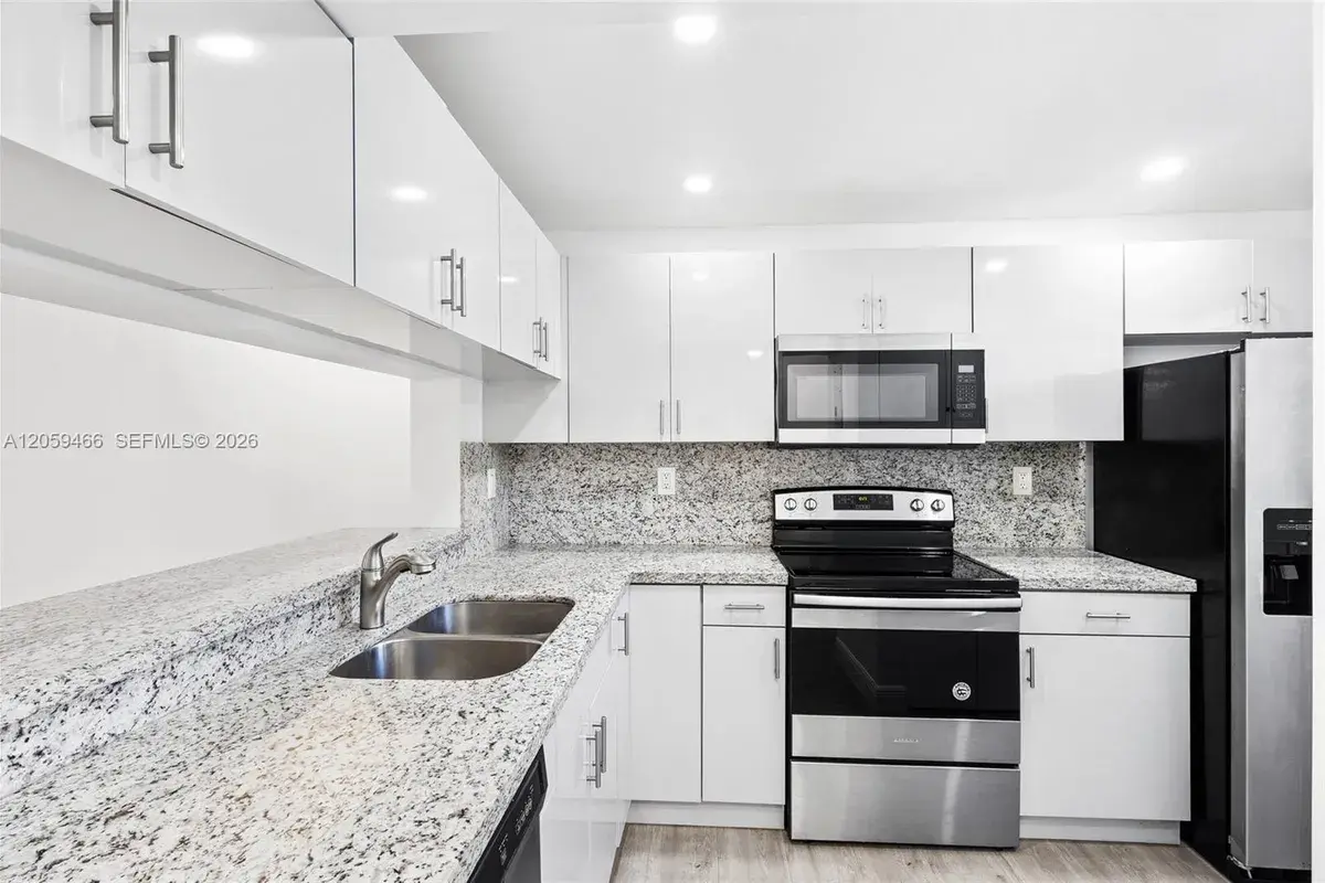 10145 NW 9th St Circle # 101, Miami FL 33172