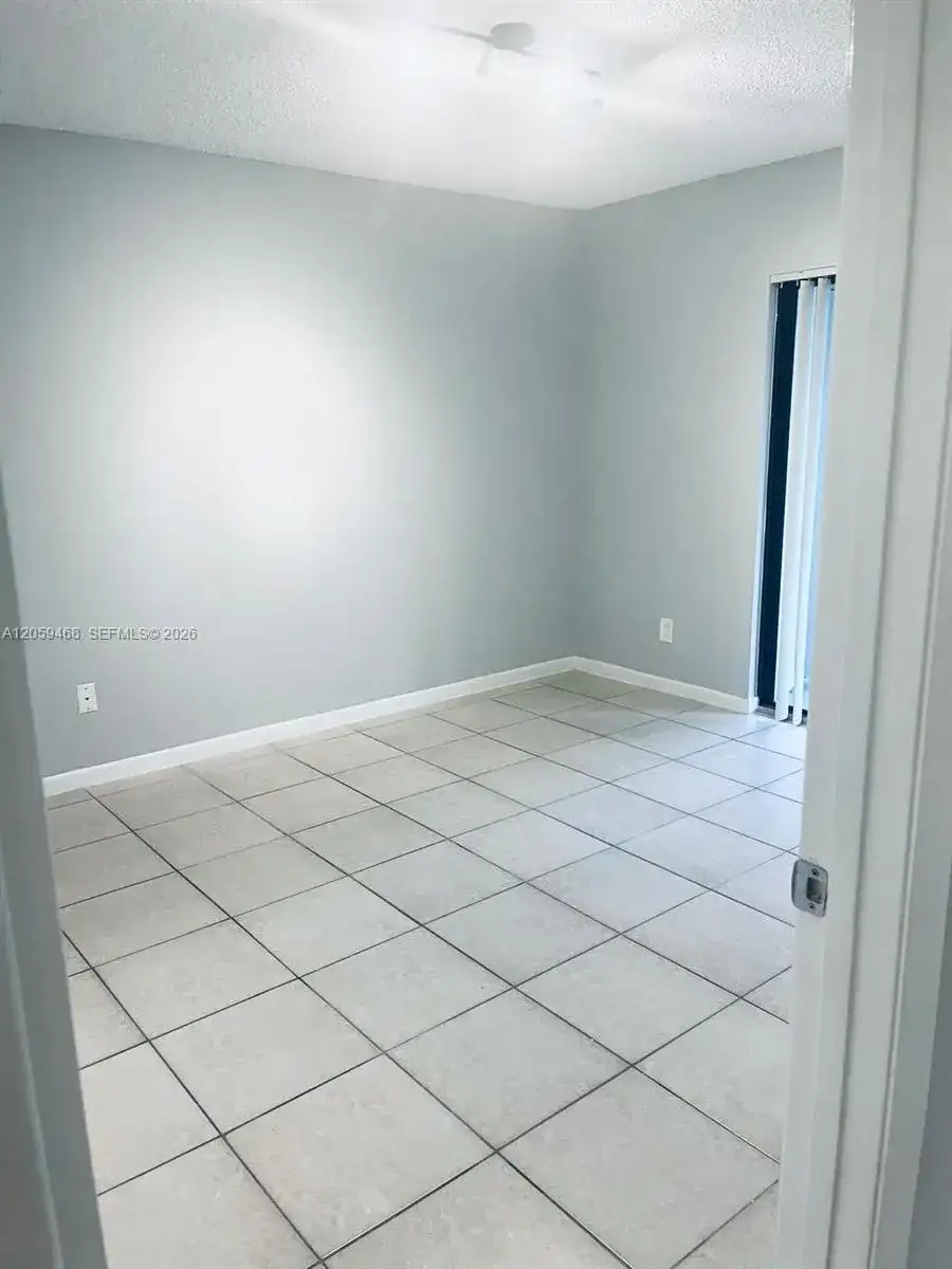540 S Park Road # 9, Hollywood FL 33021 photo 5