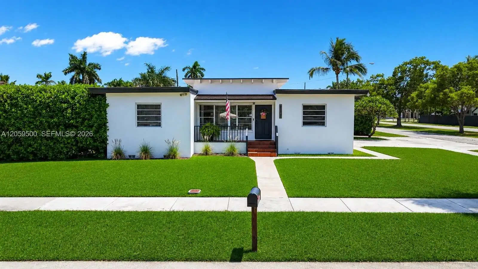 112 NE 17th St, Homestead FL 33030