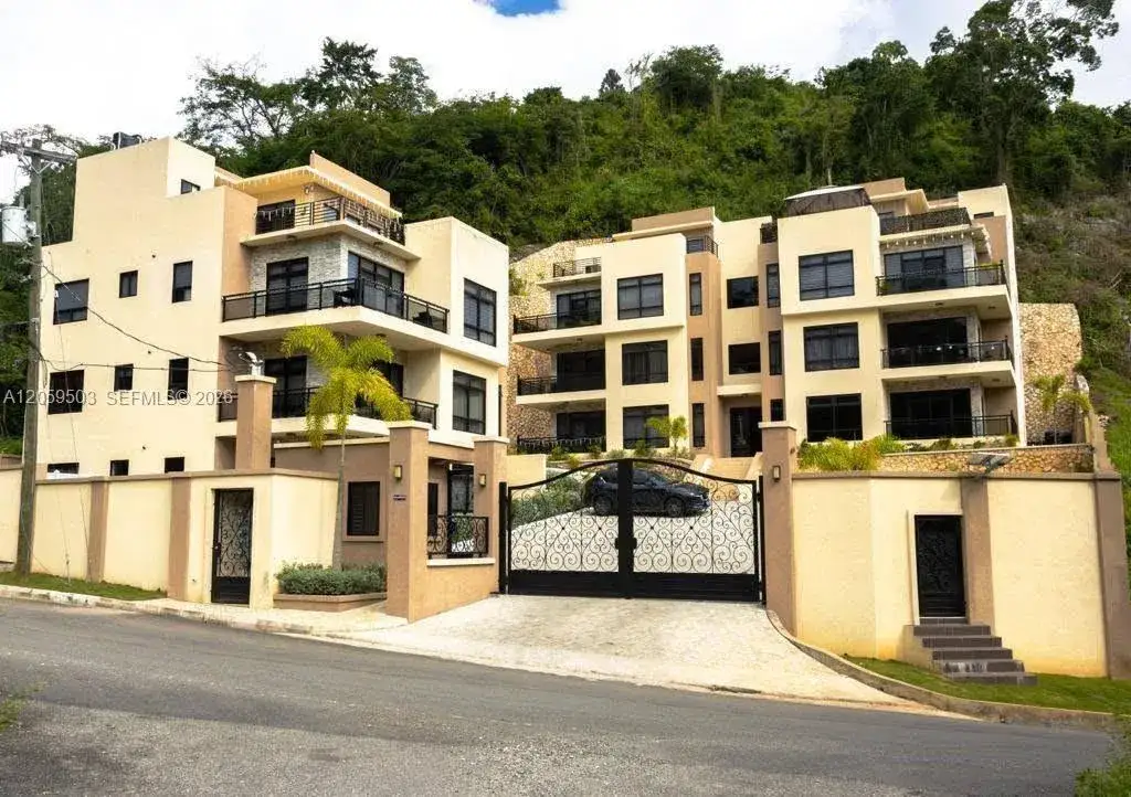 4-5 Lipscombe Drive, Stony Hill, St. Andrew, Jamaica # A, FL