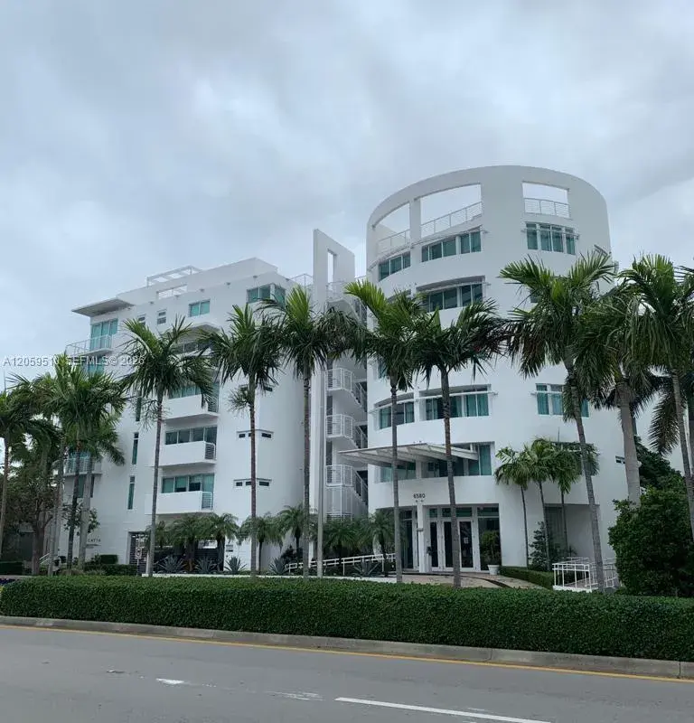6580 Indian Creek Dr # 510, Miami Beach FL 33141