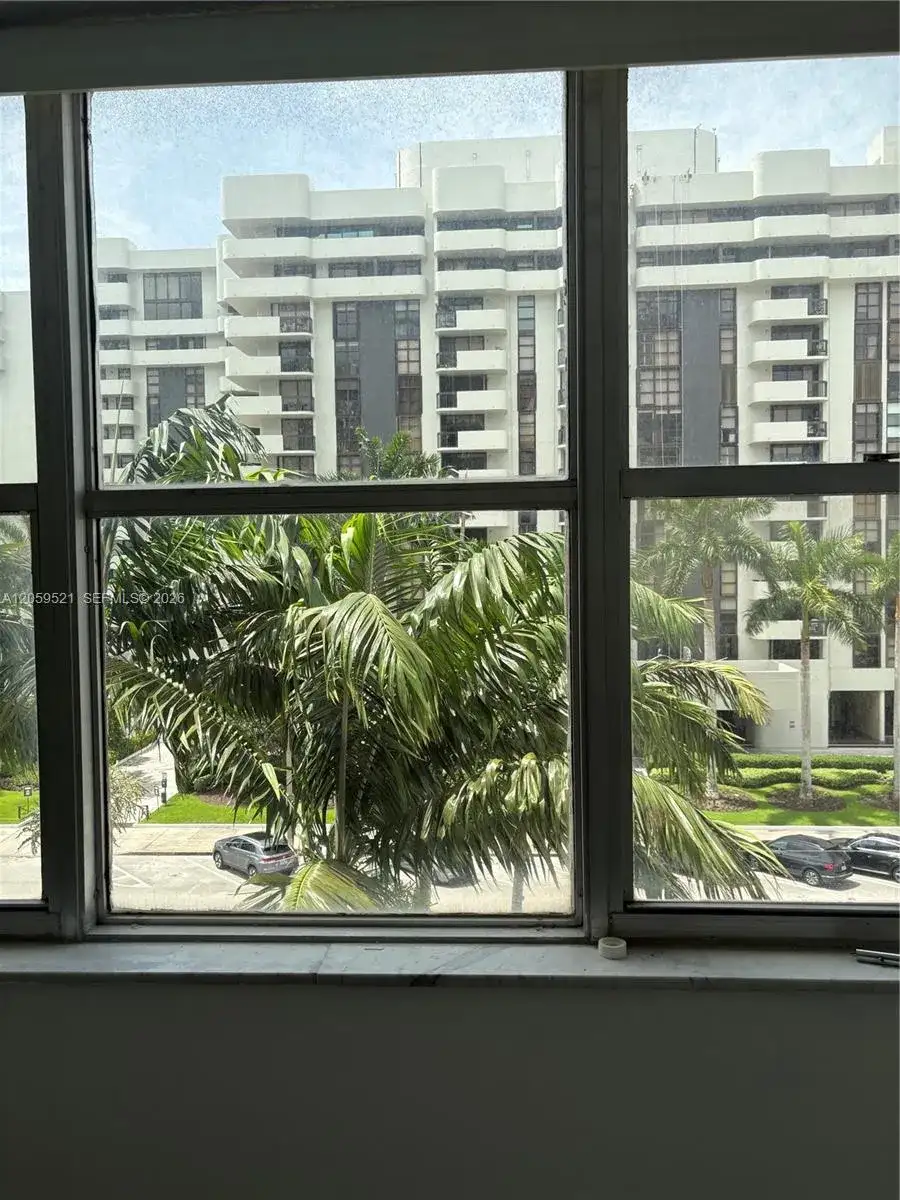 625 Biltmore Way # 501, Coral Gables FL 33134 photo 2