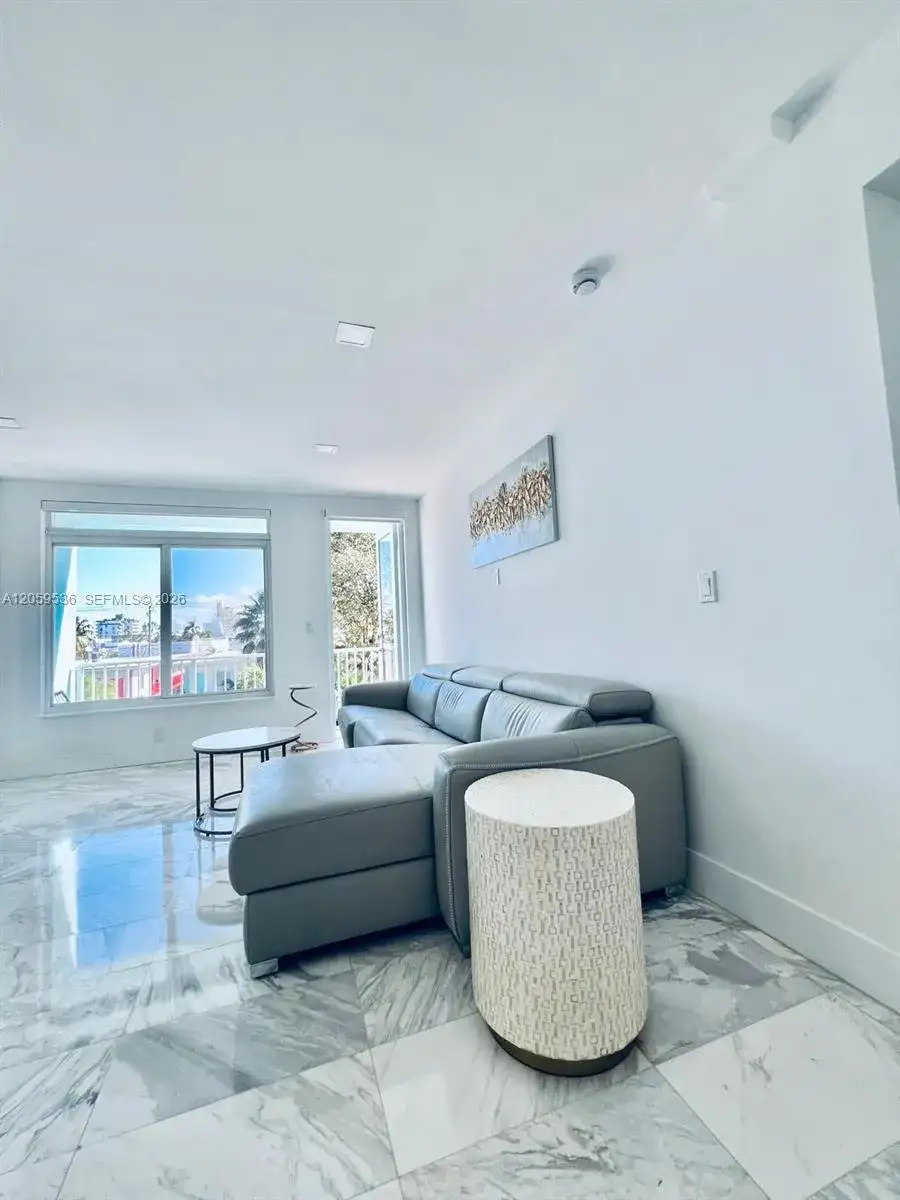 1150 Euclid Ave # 306, Miami Beach FL 33139 photo 4