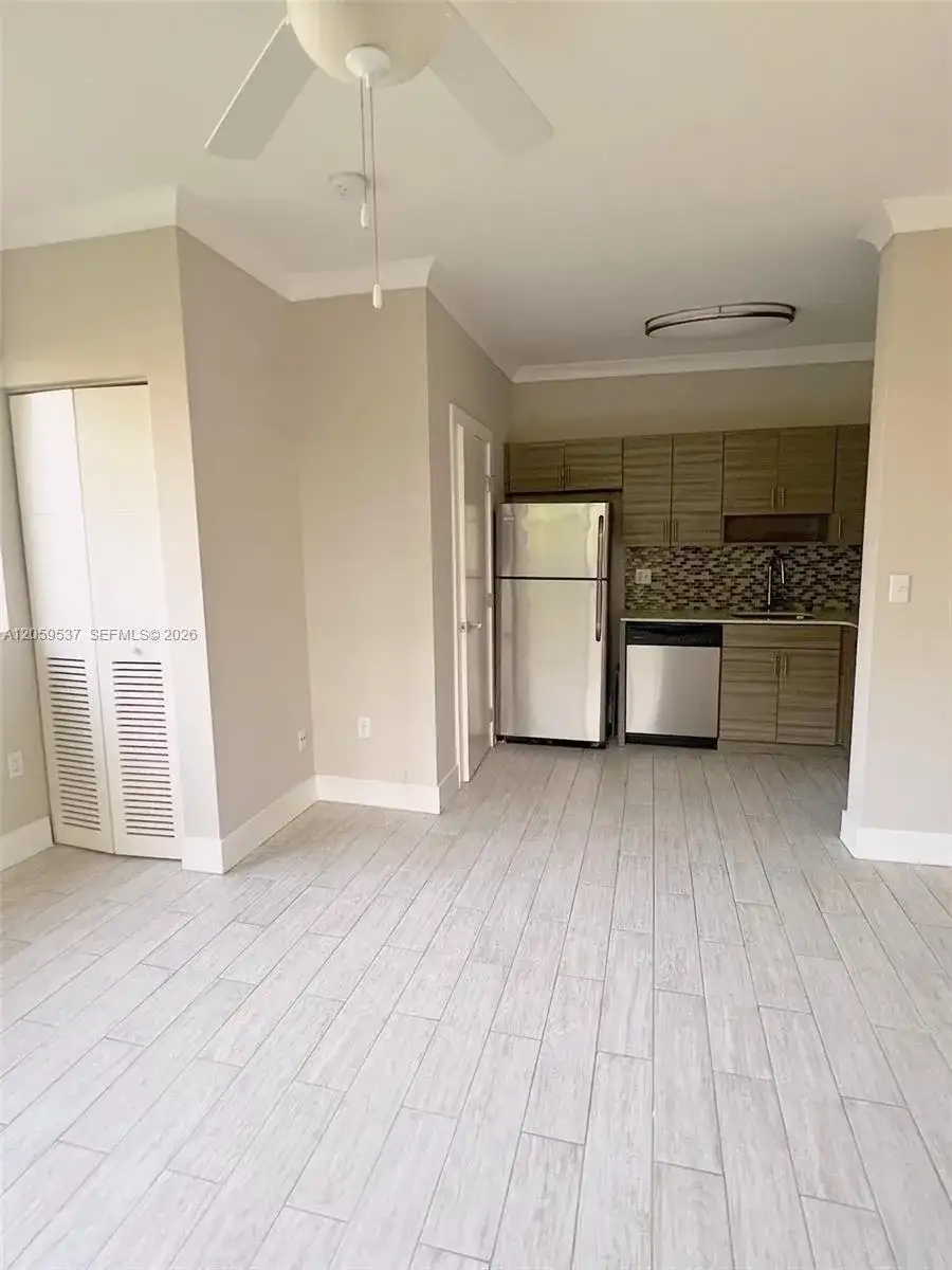 115 Menores Ave # 12, Coral Gables FL 33134 photo 3