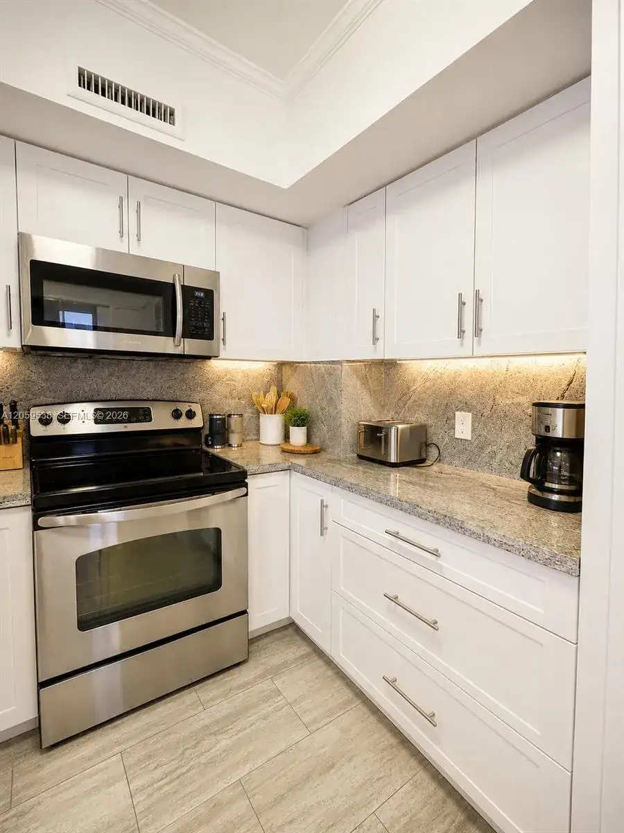 3505 S Ocean Dr # 401, Hollywood FL 33019 photo 5
