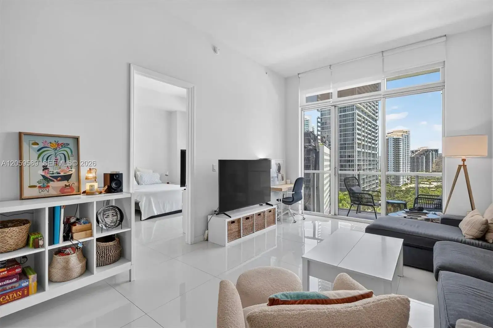 500 Brickell Ave # 1100, Miami FL 33131 photo 2