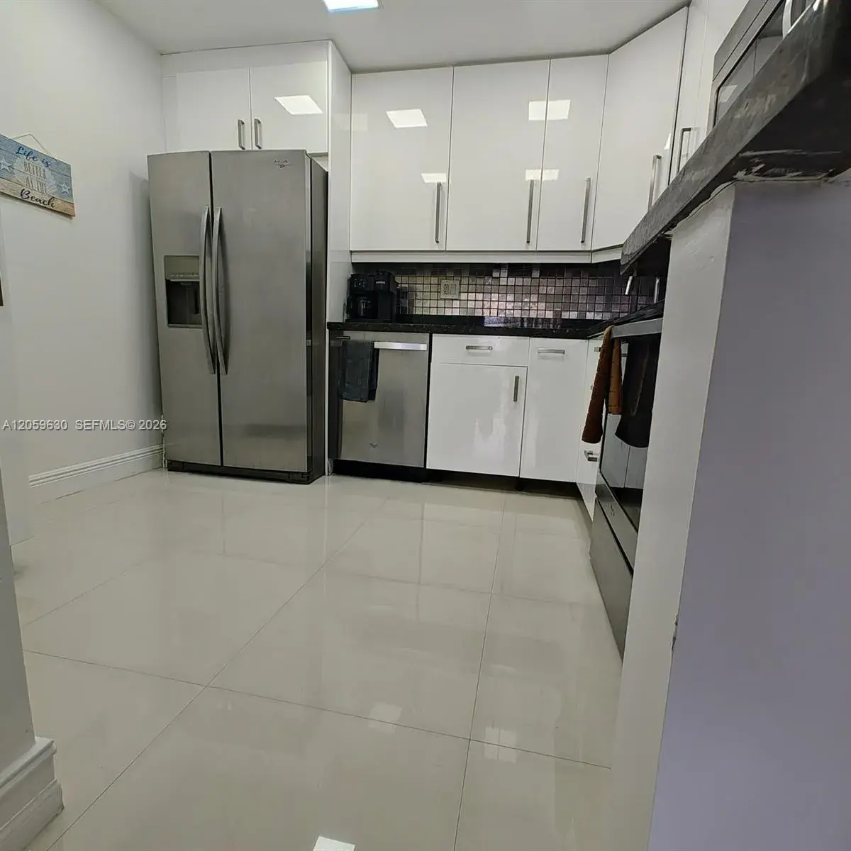 2750 NE 183rd St # 301, Aventura FL 33160
