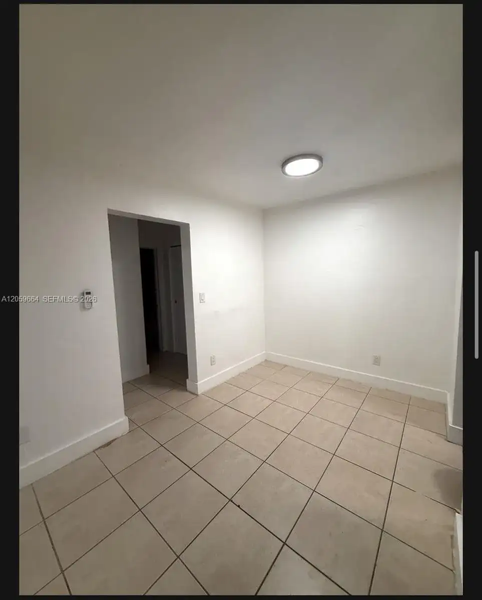 1979 N Glades Dr # 04, North Miami Beach FL 33162 photo 4