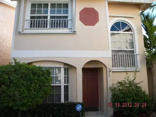 3824 NW 122nd Ter, Sunrise FL 33323