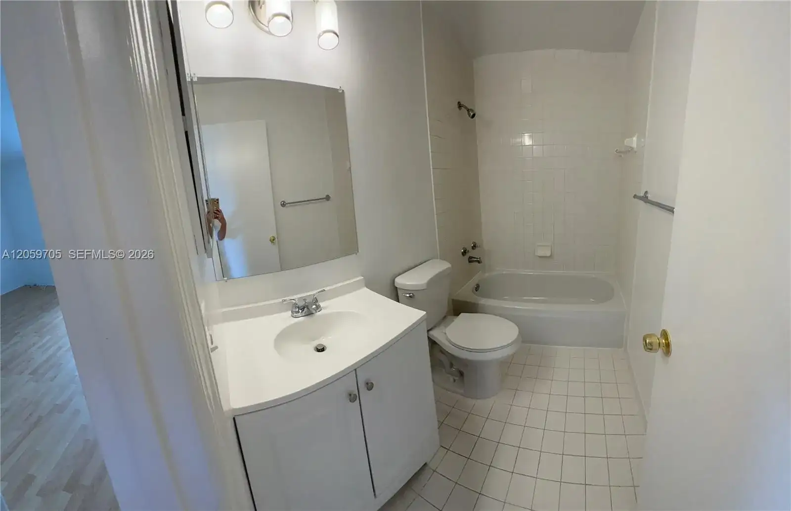 6225 KENDALE LAKES CIR # 253, Miami FL 33183 photo 2