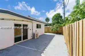 2185 Imperial Point Dr, Fort Lauderdale FL 33308 photo 4
