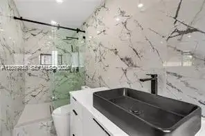 2185 Imperial Point Dr, Fort Lauderdale FL 33308 photo 5