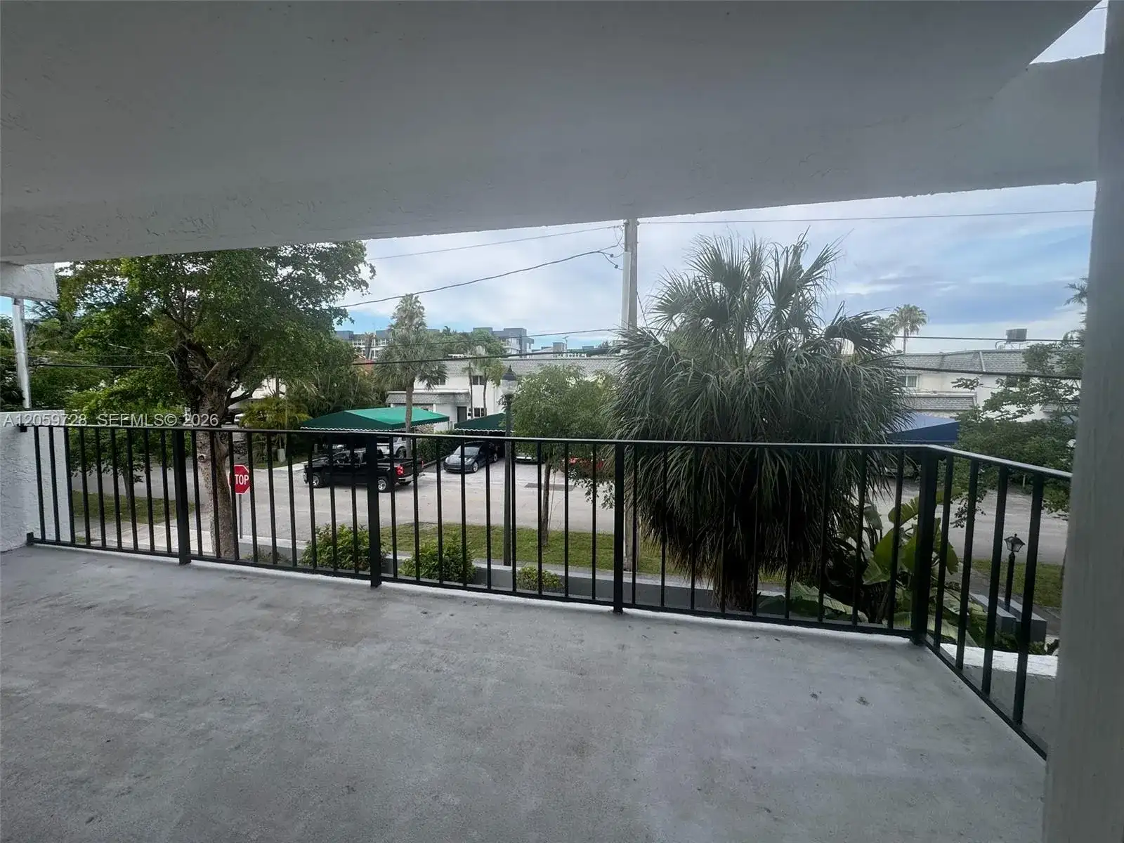 16508 NE 26th Ave # 201, North Miami Beach FL 33160 photo 4
