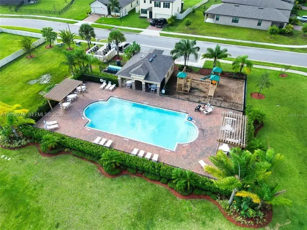 808 SE Old country Rd, Palm Bay FL 32909 photo 5