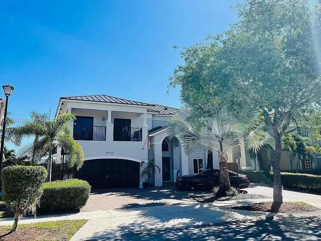 12949 SW 140 Street Rd, Miami FL 33186 photo 2