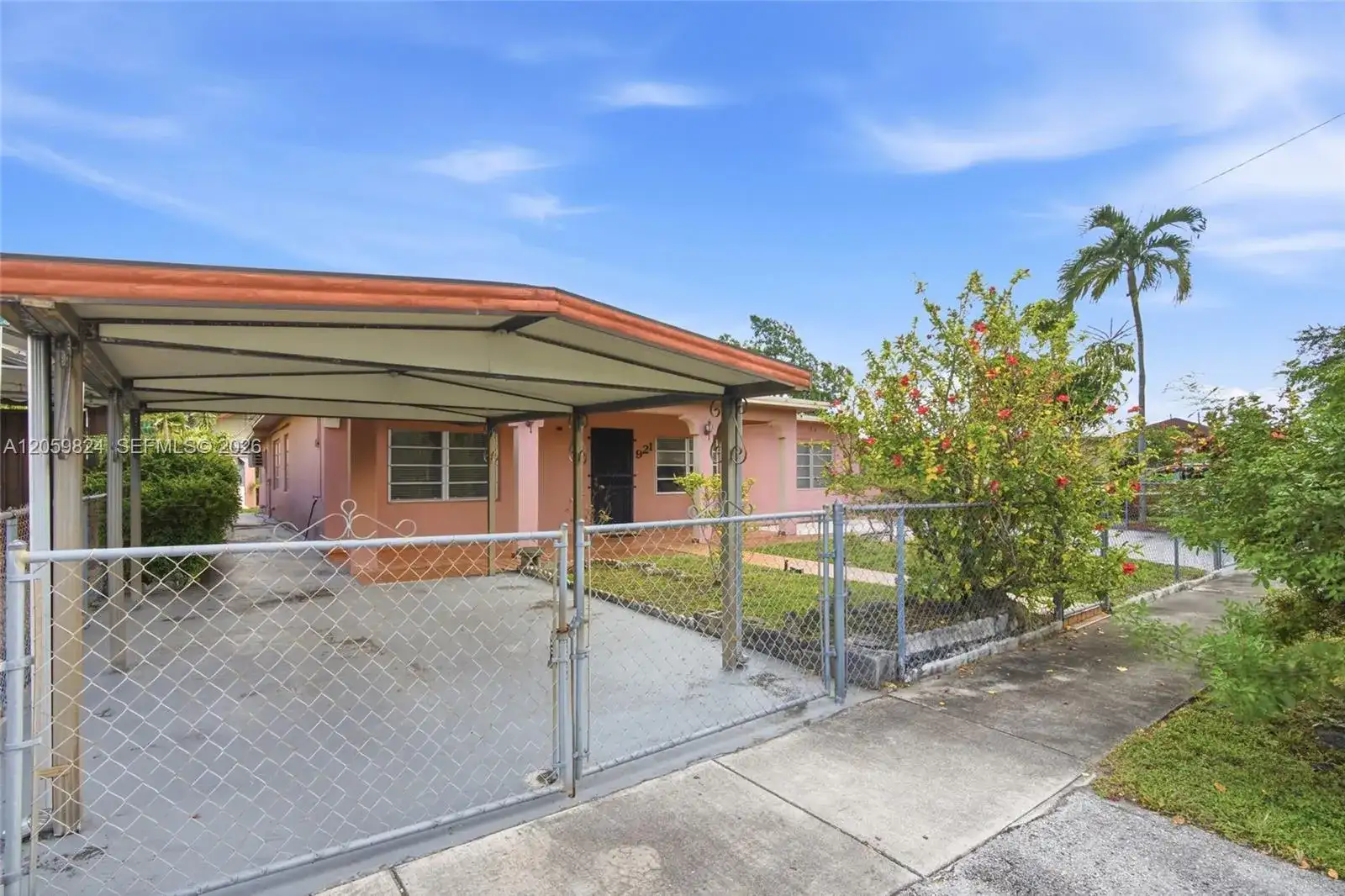 921 E 14 St, Hialeah FL 33010 photo 3
