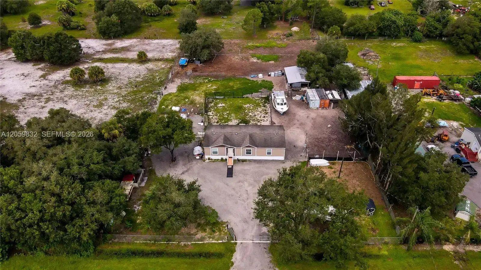 130 S Nogal ST, Clewiston FL 33440 photo 4