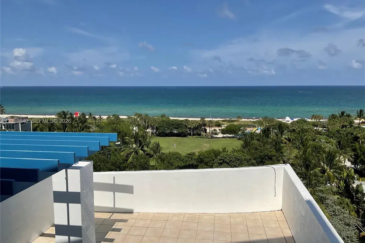 7600 Collins Ave # 1008, Miami Beach FL 33141