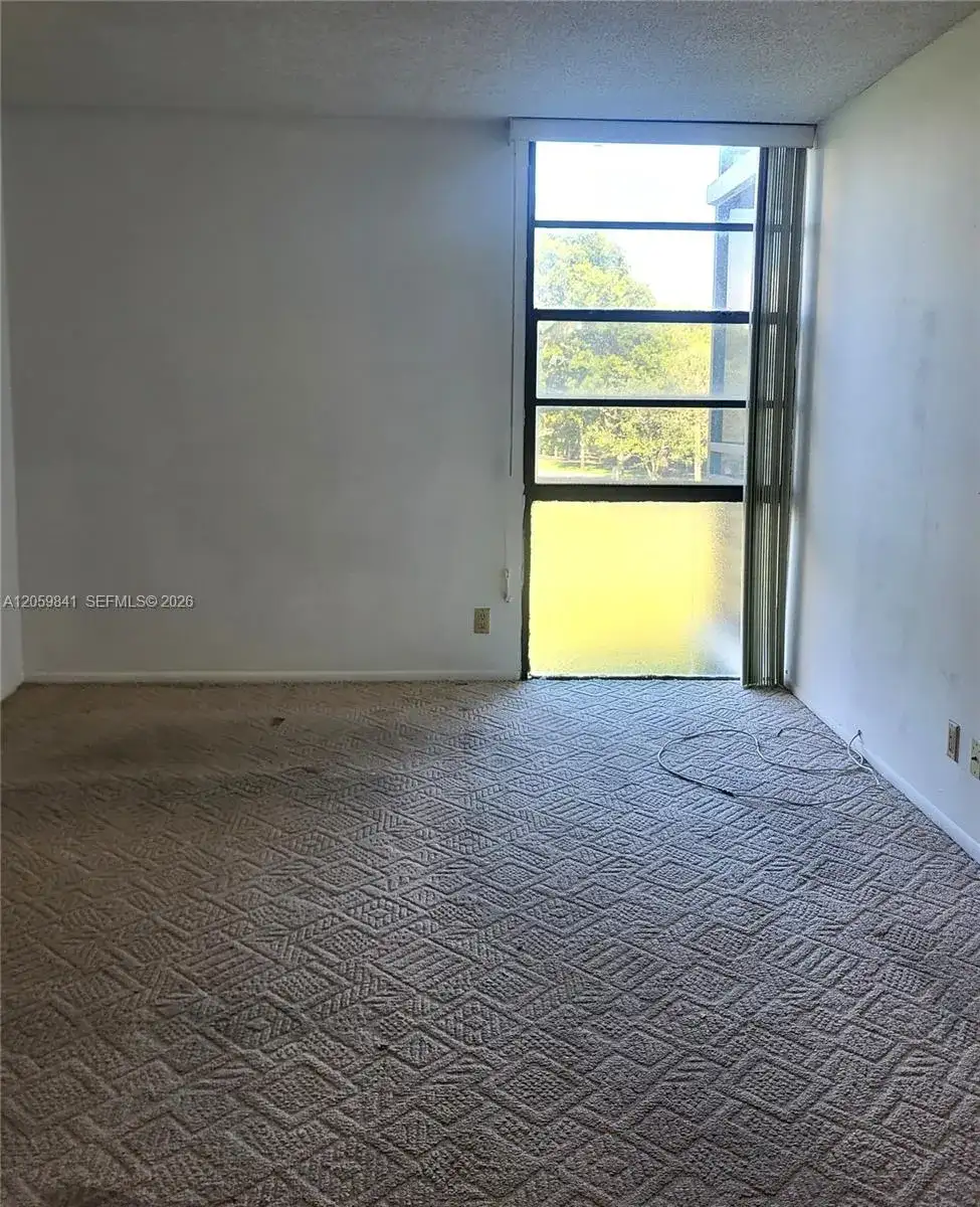 20400 W Country Club Dr # 310, Aventura FL 33180 photo 5