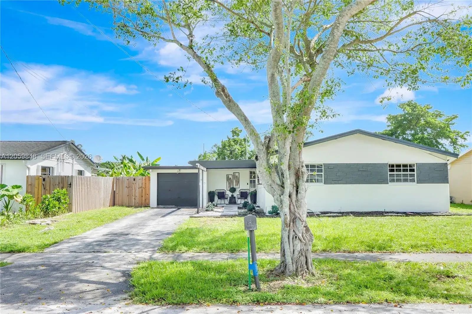 820 NW 67th Ave, Margate FL 33063 photo 2