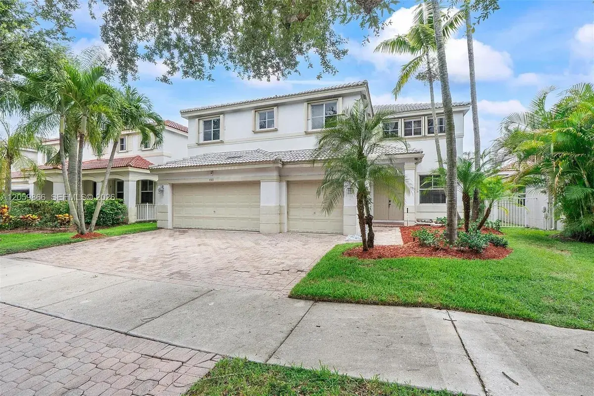 4389 Laurel Ridge Cir, Weston FL 33331