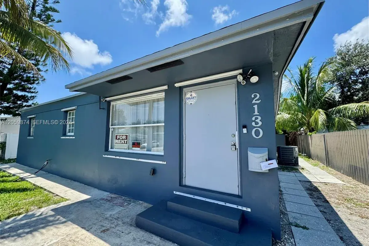 2130 Plunkett Ct, Hollywood FL 33020