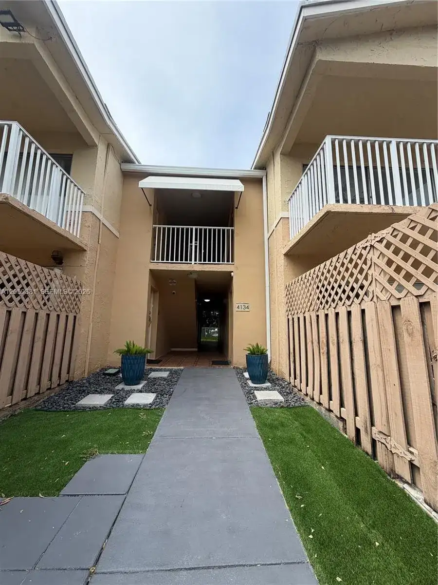 4134 NW 79th Ave # 2A, Doral FL 33166 photo 3