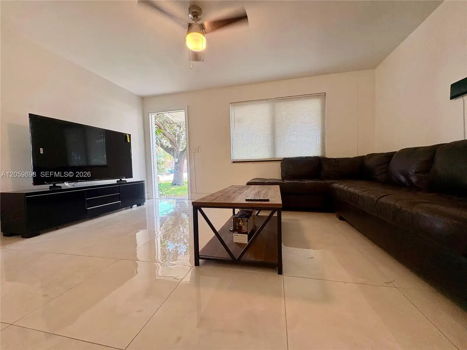 929 SW 10th Ave # 0, Delray Beach FL 33444 photo 2