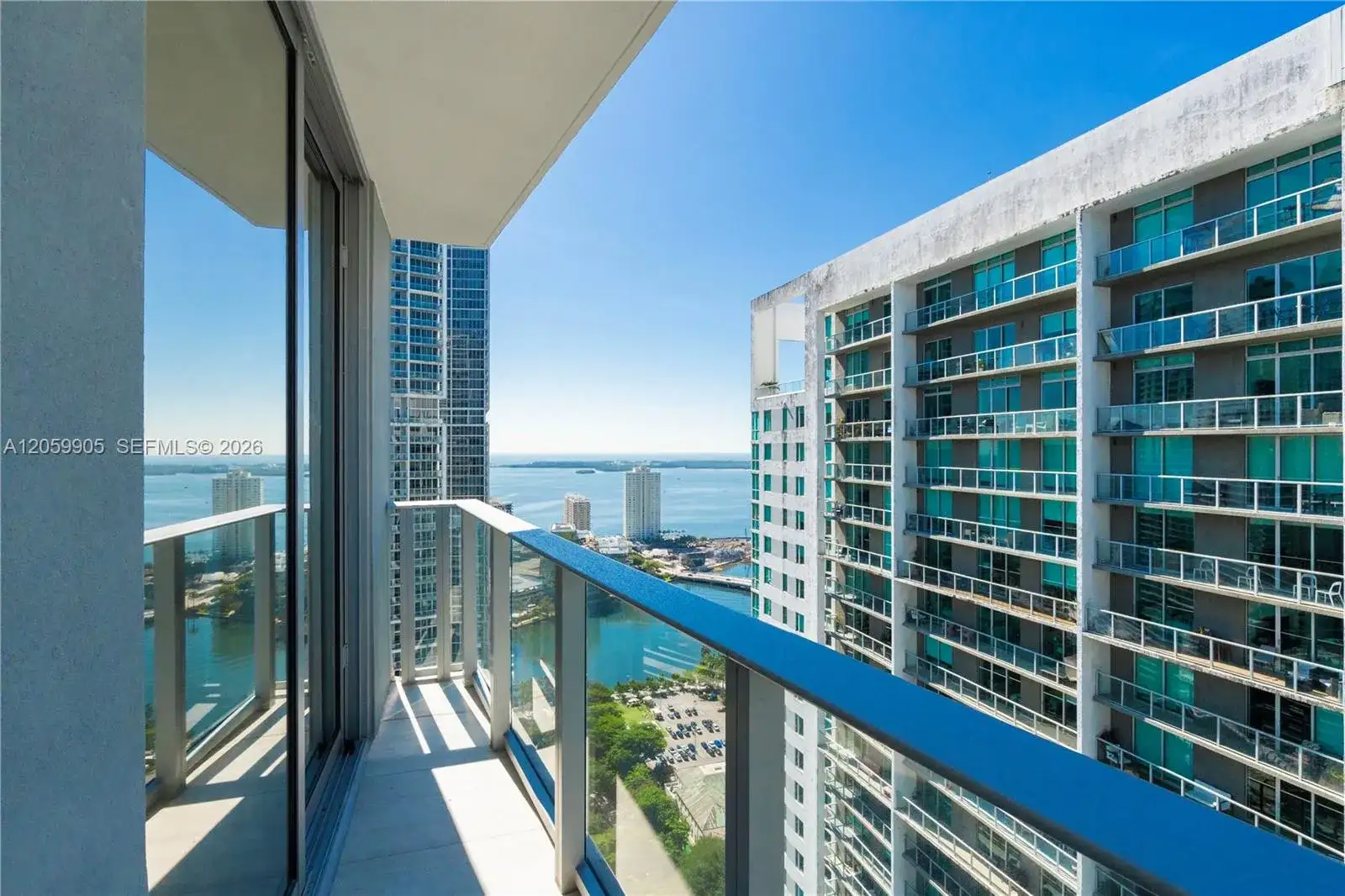 77 SE 5TH ST # 3914, Miami FL 33131 photo 5