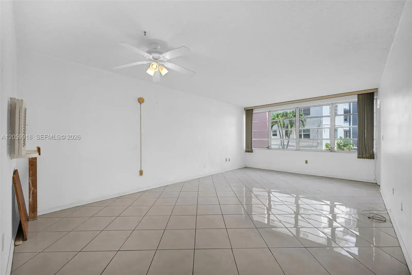 18555 NE 14th Ave # 502, Miami FL 33179 photo 5