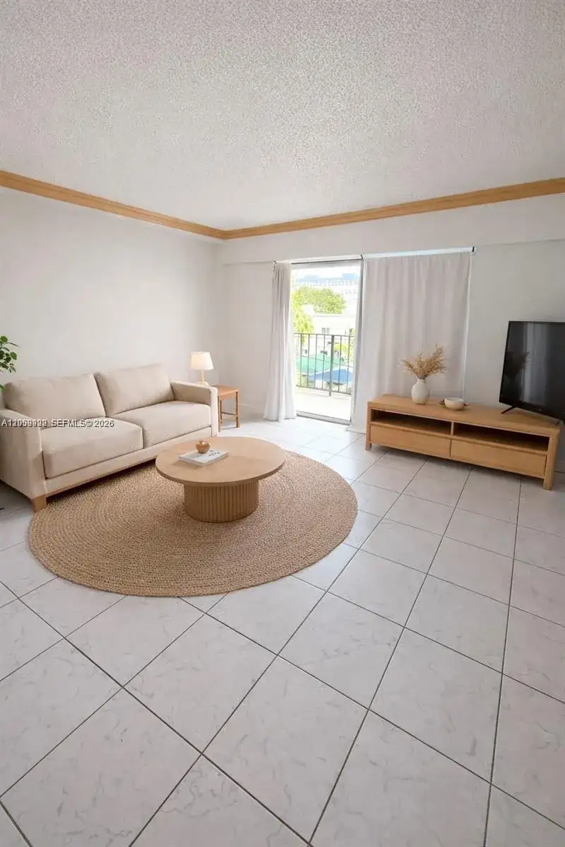16508 NE 26th Ave # 303, North Miami Beach FL 33160 photo 3